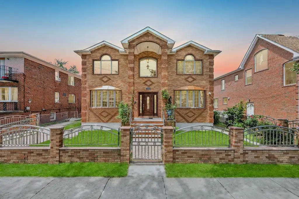 8418 263rd Street, Floral Park, NY 11001 - Image #1