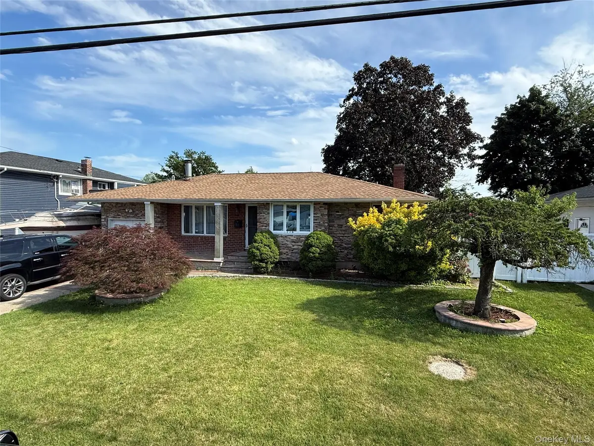 176 Floyd Street, Brentwood, NY 11717 - Image #1