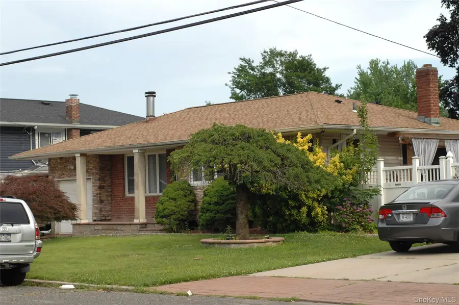 176 Floyd Street, Brentwood, NY 11717 - Image #2