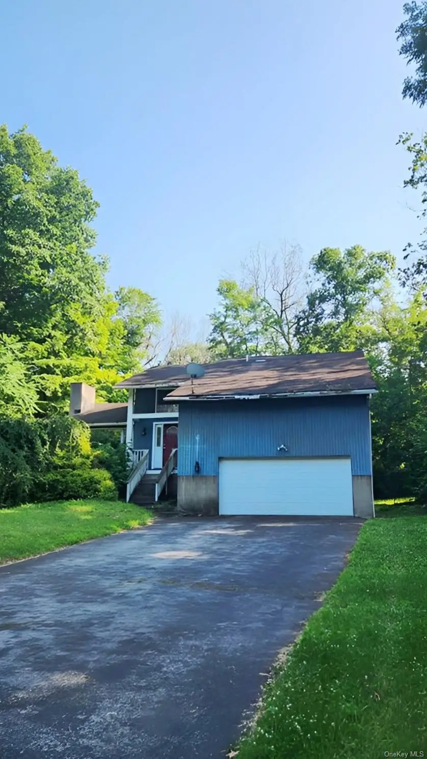 6 White Oaks Road, Hyde Park, NY 12538 - Image #2