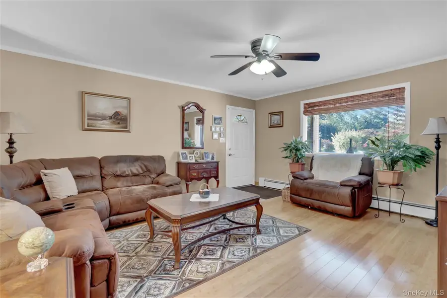 39 Pembrook Drive, Stony Brook, NY 11790 - Image #3