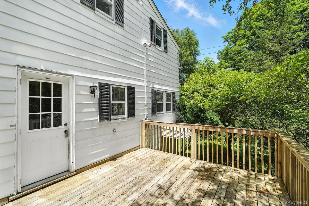 16 Overlook Way, Purdys, NY 10578 - Image #1