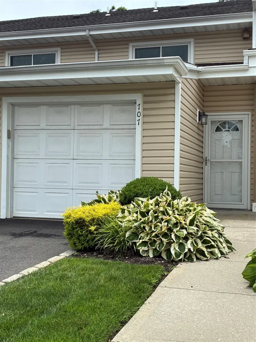 2355 Pershing Boulevard #707, Baldwin, NY 11510 - Image #2