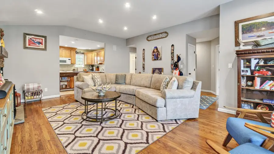 22 Coles Place, Northport, NY 11768 - Image #3