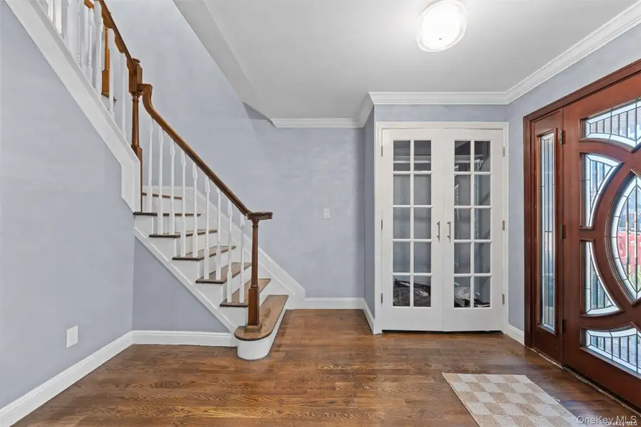 82 Woodview Lane, Centereach, NY 11720 - Image #2