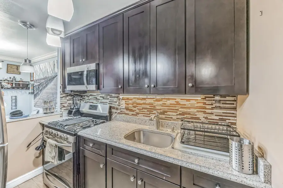 101 Highland Avenue #6R, Yonkers, NY 10705 - Image #2