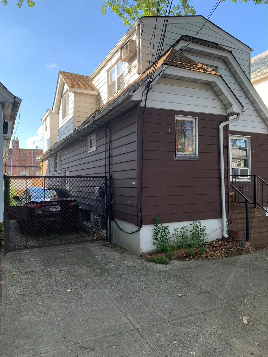 15205 79th Avenue, Flushing, NY 11367 - Image #2