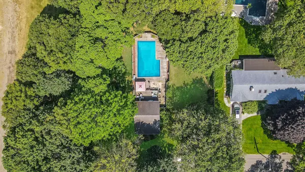 15 Youngs Avenue, Mattituck, NY 11952