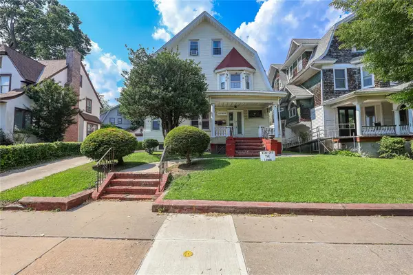 110-97 85th Avenue, Richmond Hill, NY 11418