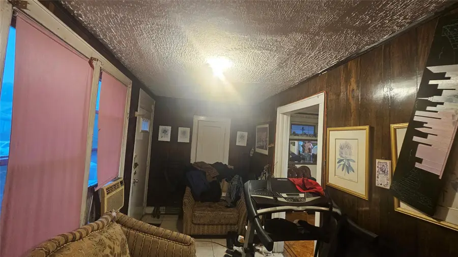 10909 169th Place, Jamaica, NY 11433 - Image #2