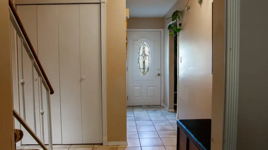 11 Manors Drive, Jericho, NY 11753 - Image #2