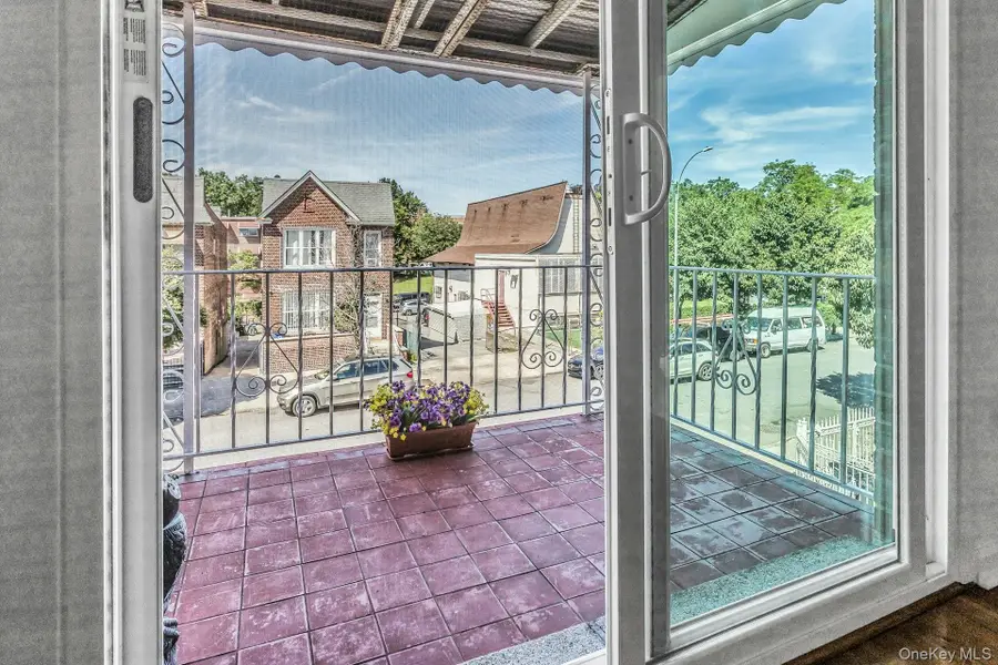 1274 Fteley Avenue, Bronx, NY 10472 - Image #3