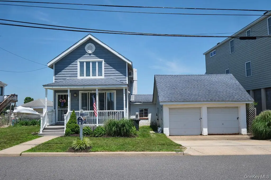 3609 Somerset Drive, Seaford, NY 11783 - Image #1