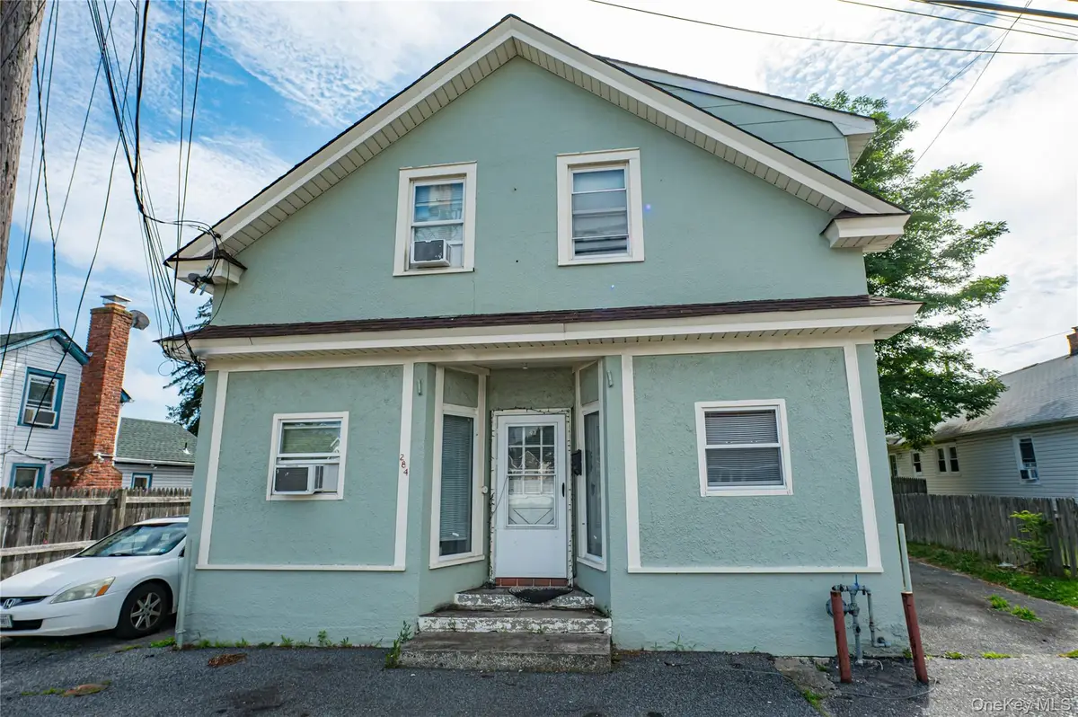 284 4th Avenue, Bay Shore, NY 11706 - Image #1