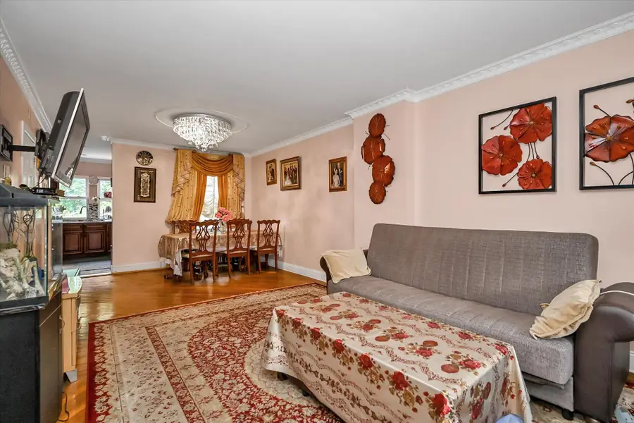 147-31 Hoover Avenue, Briarwood, NY 11435 - Image #3