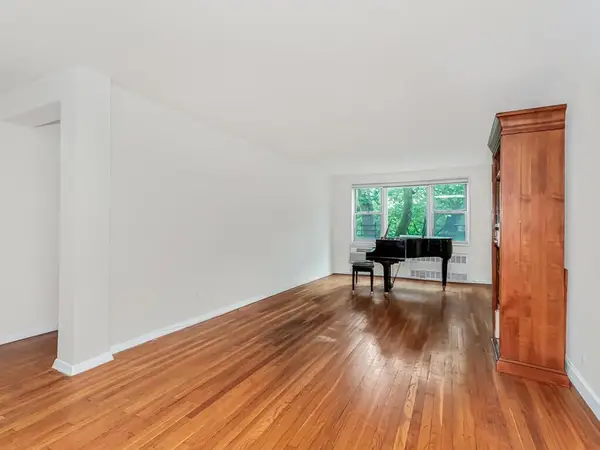 679 W 239th Street W #3J, Bronx, NY 10463