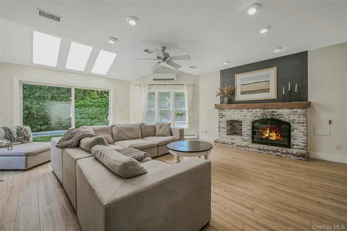 6 Settlers Way, East Setauket, NY 11733 - Image #1