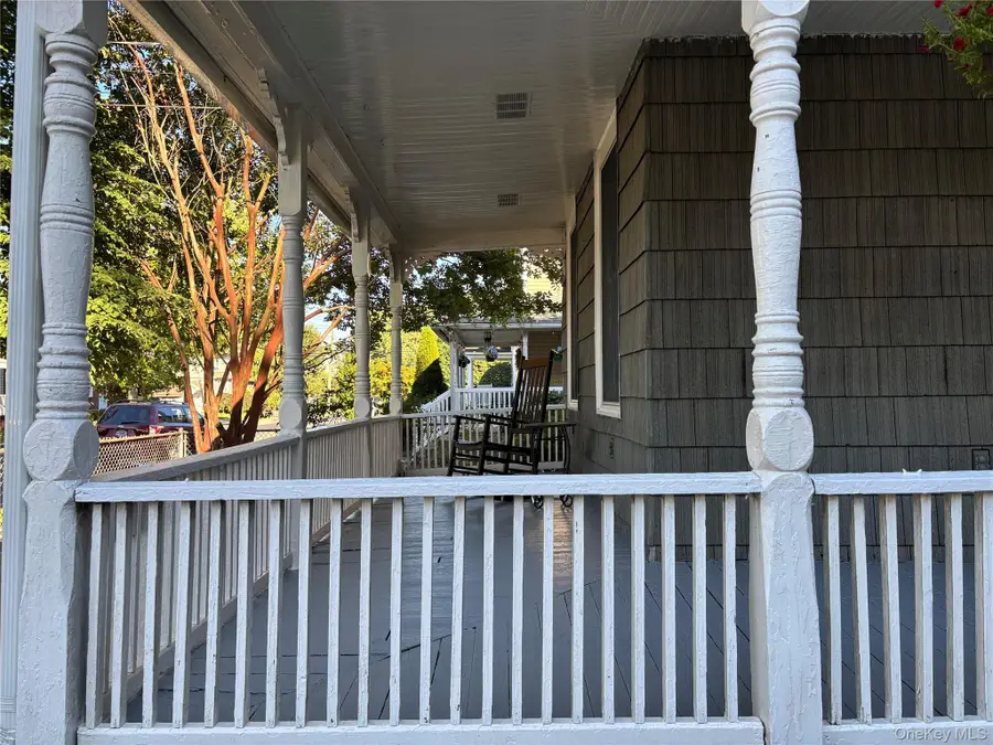 92 Walnut Street, Lynbrook, NY 11563 - Image #3