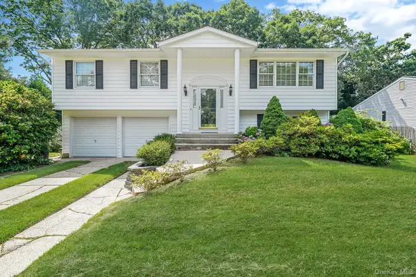 708 Bohemia Parkway, Sayville, NY 11782