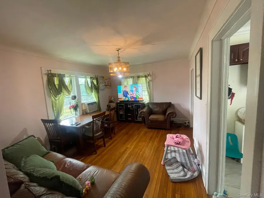 44 Nassau Parkway, Hempstead, NY 11550 - Image #2