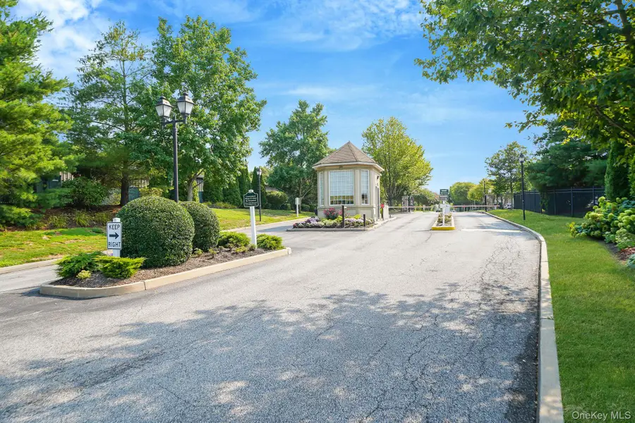 1126 Savoy Drive, Melville, NY 11747 - Image #3