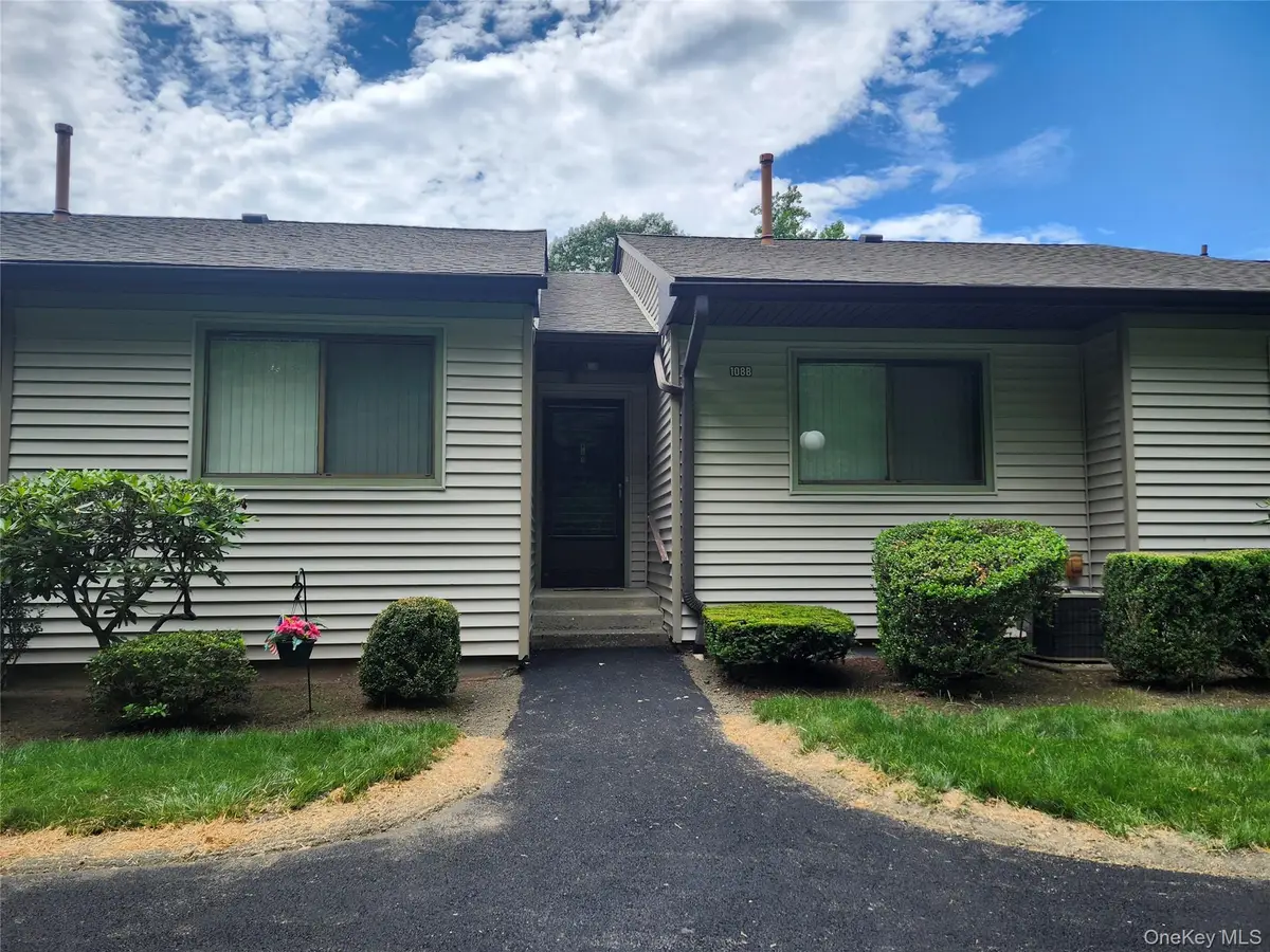 108 Village Road #B, Jefferson Valley Yorktown, NY 10598 - Image #1