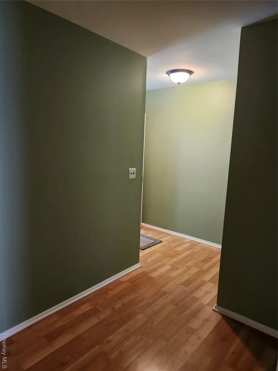 108 Village Road #B, Jefferson Valley Yorktown, NY 10598 - Image #3