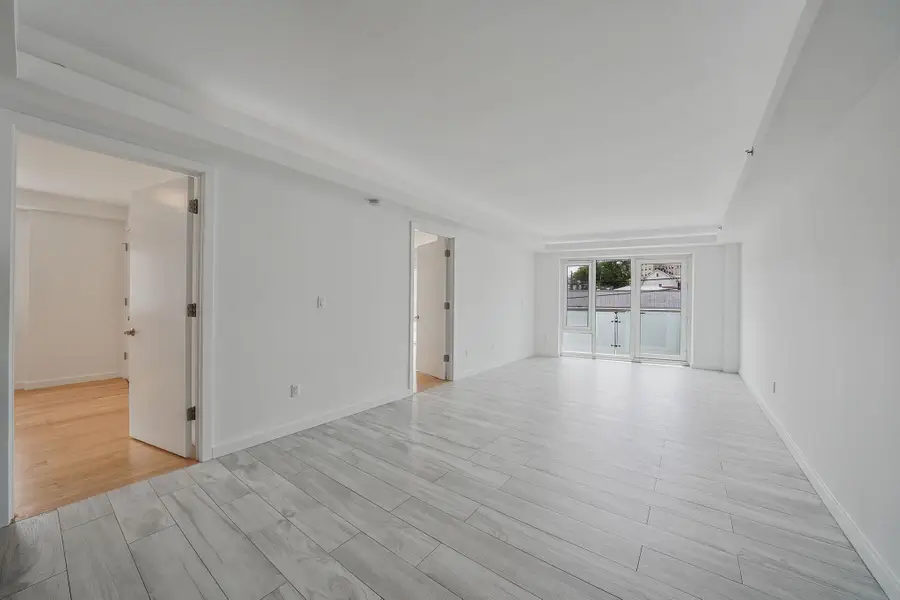 15815 Union Turnpike #2B, Fresh Meadows, NY 11366 - Image #3