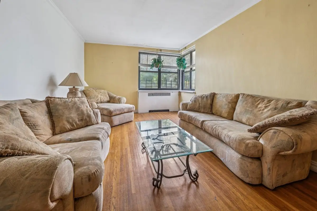 306 E Mosholu Parkway S #3D, Bronx, NY 10458 - Image #1