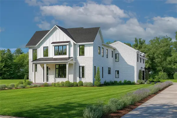 4 Happy Lane, Westhampton Beach, NY 11978