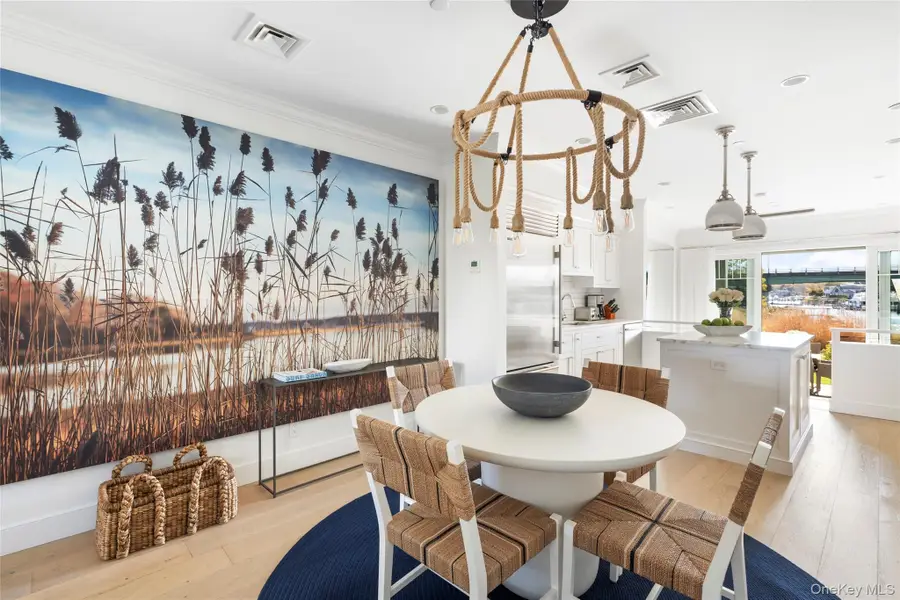 31 Old Boathouse Lane S, Hampton Bays, NY 11946 - Image #3