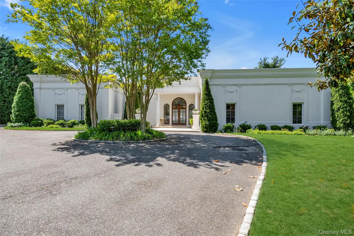 6 Hamptworth Drive, Kings Point, NY 11024 - Image #1