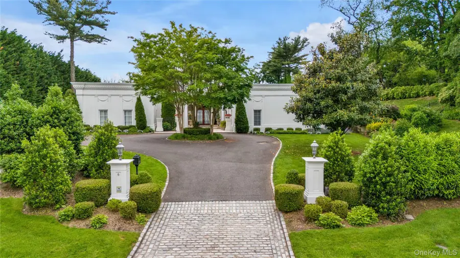 6 Hamptworth Drive, Kings Point, NY 11024 - Image #2