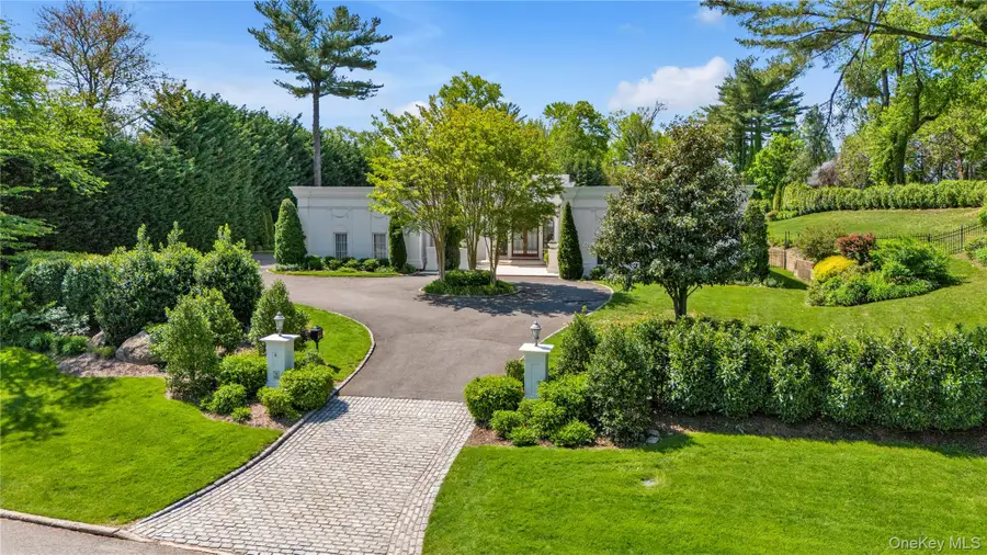 6 Hamptworth Drive, Kings Point, NY 11024 - Image #3