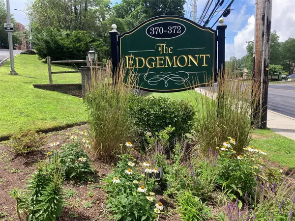 370 Central Park Avenue #3D, Scarsdale, NY 10583