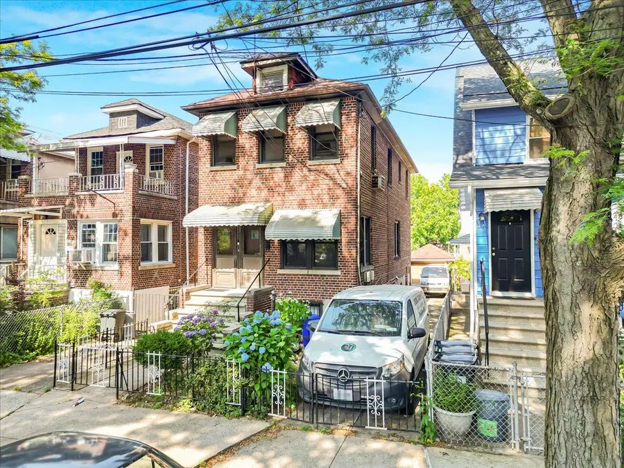 4026 Wickham Avenue, Bronx, NY 10466 - Image #2