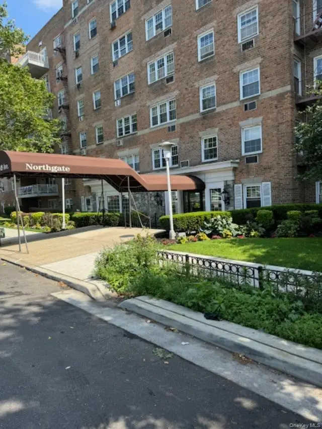 87-10 149th Avenue #5D, Howard Beach, NY 11414 - Image #1