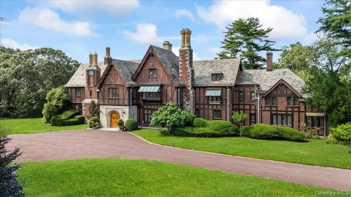 127 Horseshoe Road, Mill Neck, NY 11765 - Image #1