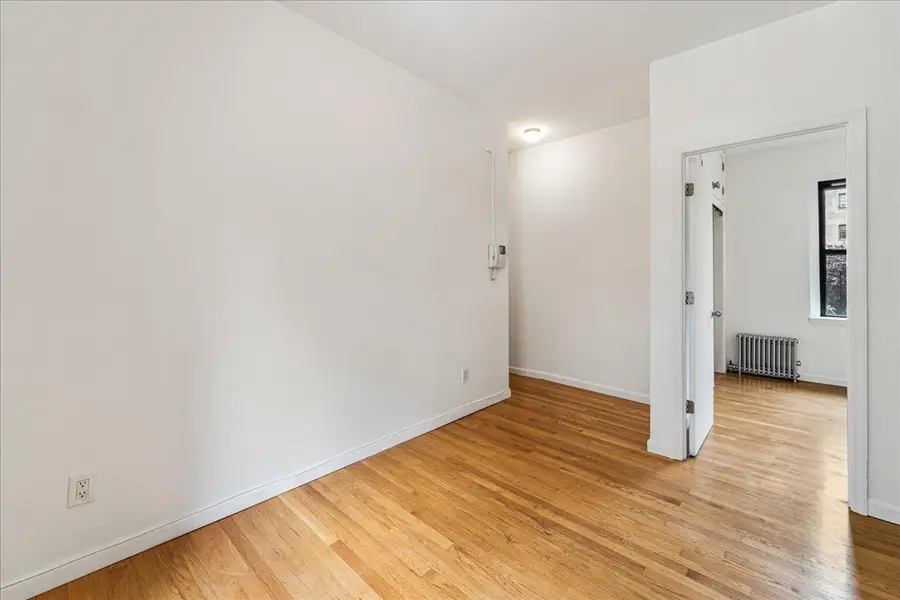 2137 33rd Street #3D, Astoria, NY 11105 - Image #3