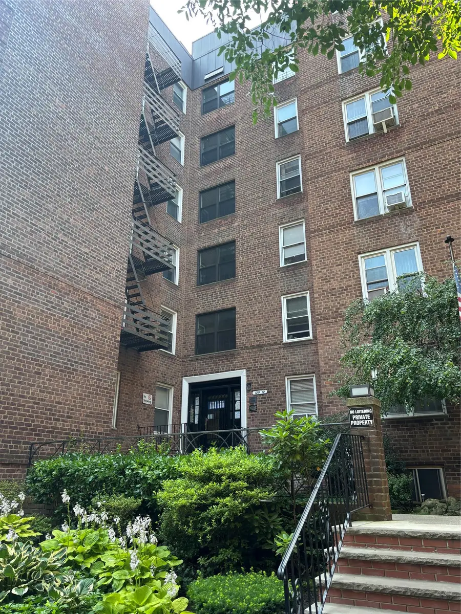 120-12 85th Avenue #3A, Kew Gardens, NY 11415 - Image #2