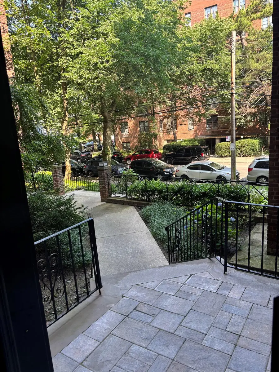 120-12 85th Avenue #3A, Kew Gardens, NY 11415 - Image #3