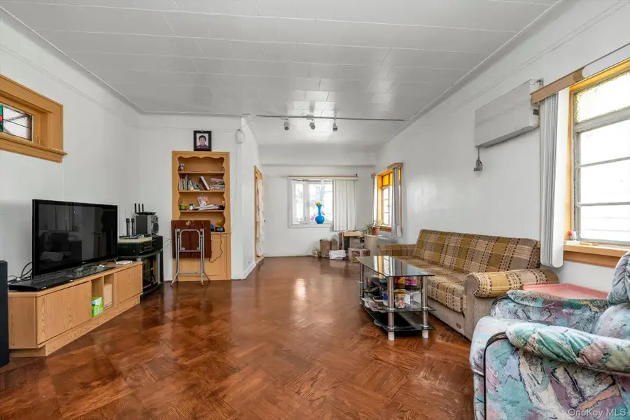 9119 82nd Street, Woodhaven, NY 11421 - Image #2