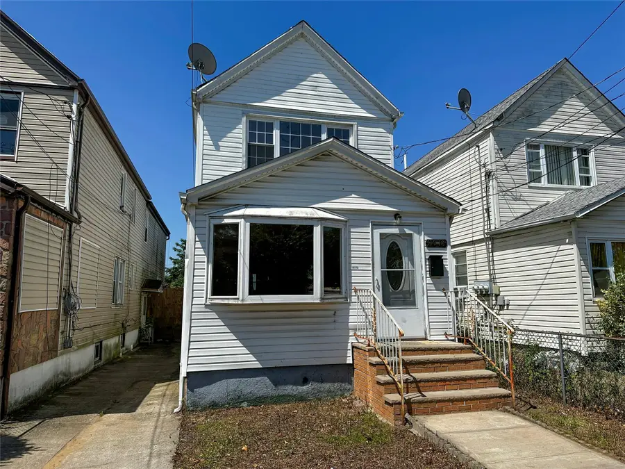 11018 Union Hall Street, Jamaica, NY 11433 - Image #2