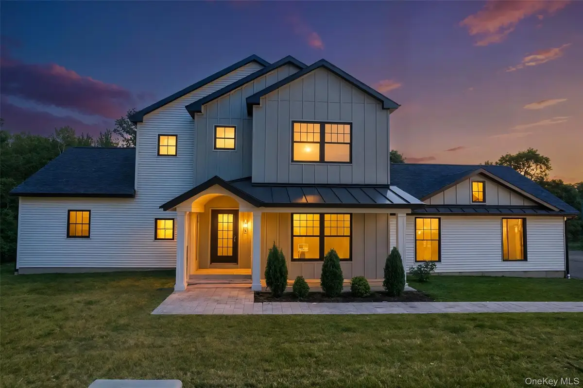 1708 Fieldstone Manor Drive, Mohegan Lake, NY 10547 - Image #1