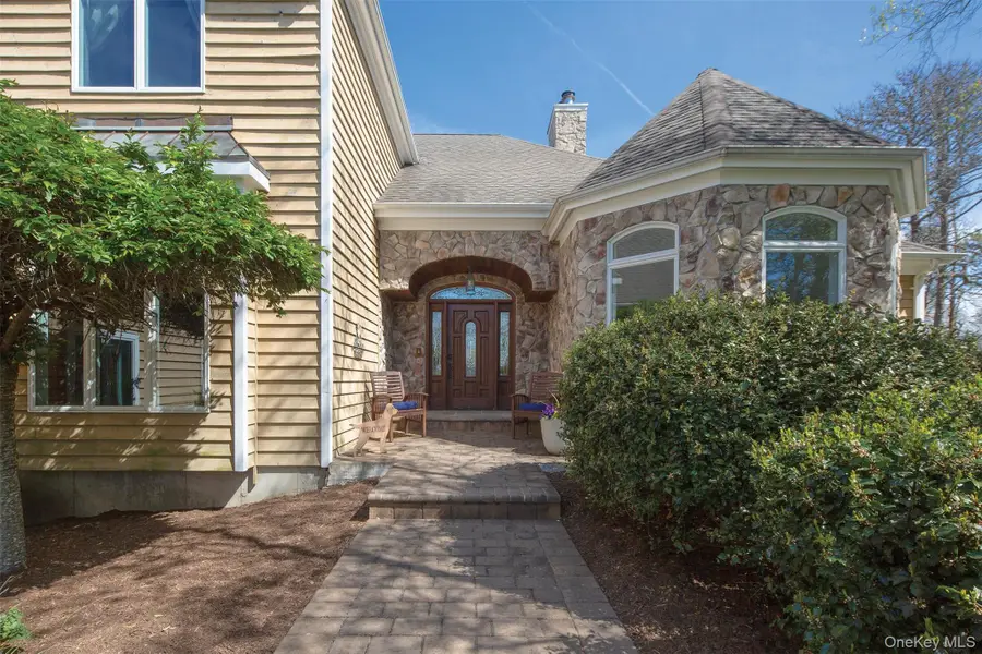 115 Highland Road, Southampton, NY 11968 - Image #3