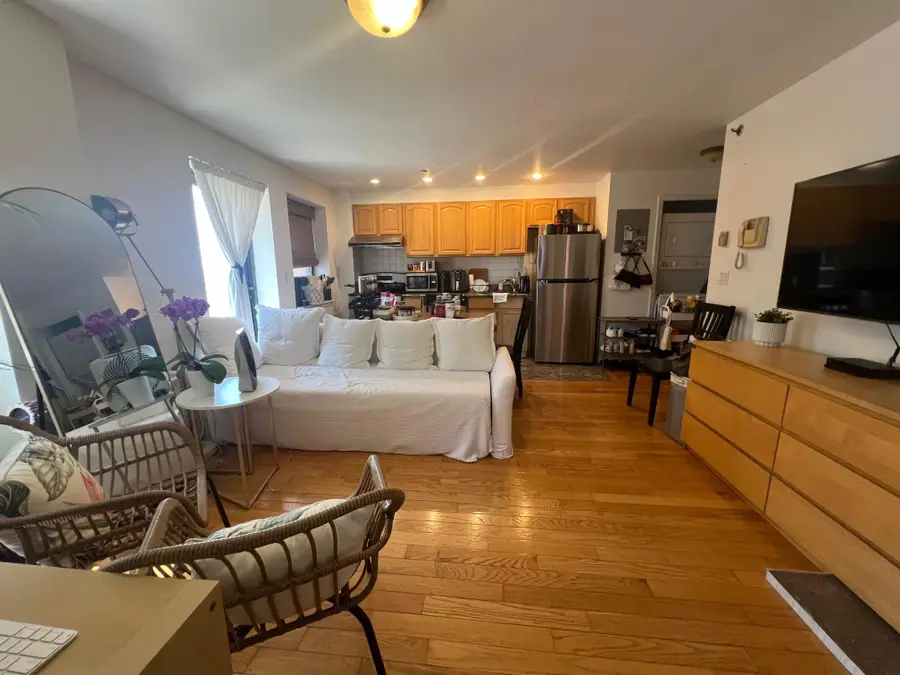 133-53 37 Avenue, Flushing, NY 11354 - Image #3