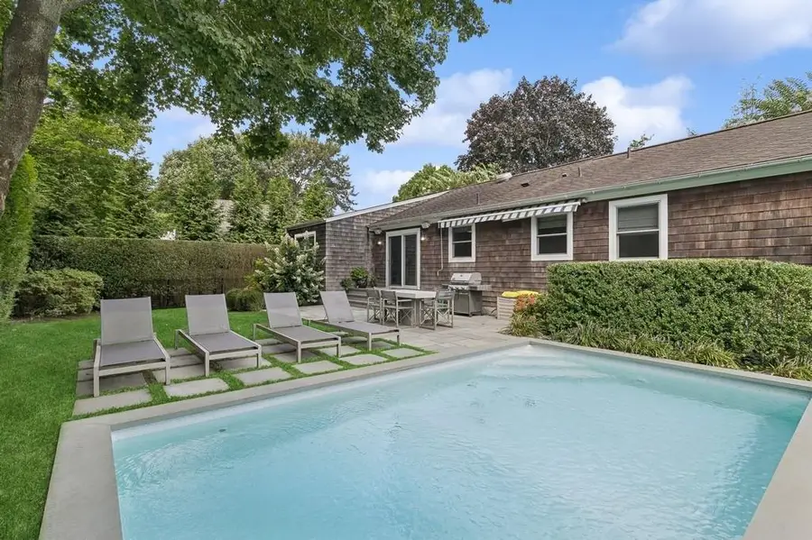 20 Stratton Square, East Hampton, NY 11937 - #2