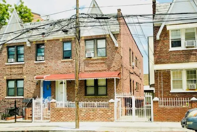 32-17 110, East Elmhurst, NY 11369 - Image #2