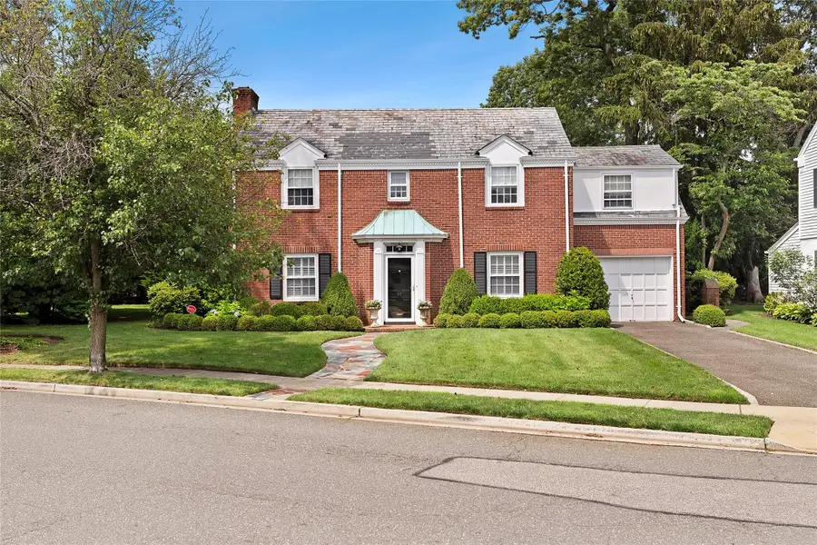 93 Fountain Avenue, Rockville Centre, NY 11570 - Image #2