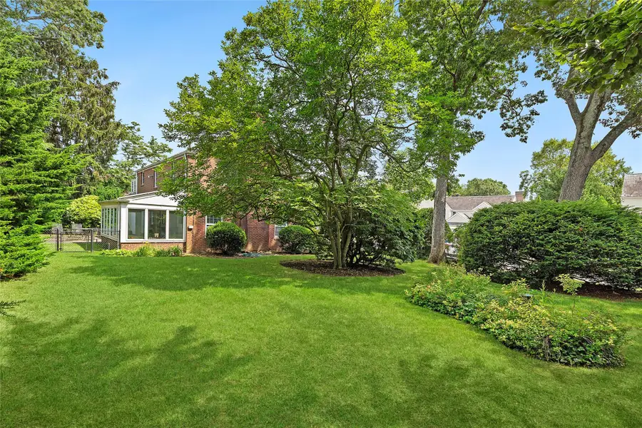 93 Fountain Avenue, Rockville Centre, NY 11570 - Image #3